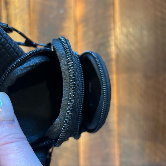 WATER BOTTLE HOLDER FOR 40 oz STANLEY CUP WITH PHONE AND ACCESSORIES PURSE - Picture 6 of 6